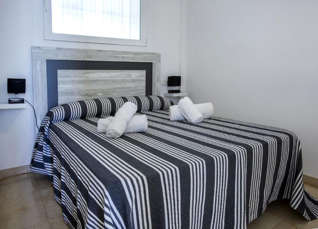 Apartamentos Fabiola I 卡尔佩 外观 照片